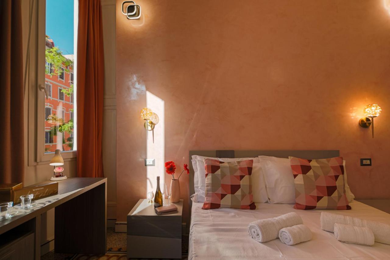 Erreggi Luxury Rooms 罗马 外观 照片