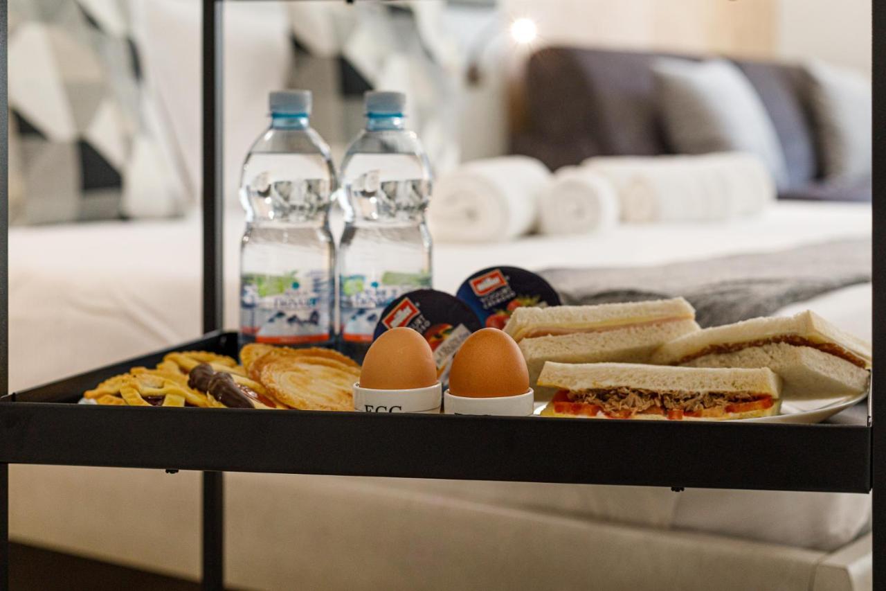 Erreggi Luxury Rooms 罗马 外观 照片